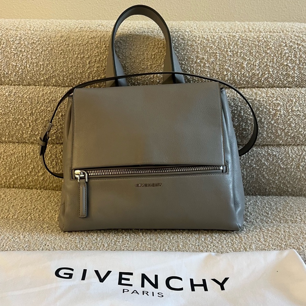 100% authentic Givenchy Pandora crossbody bag